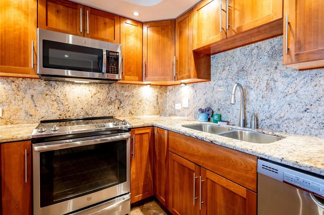 Kamaole Sands 5-303, Contemporary Reno, Ocean View Wailea  0*, Wailea (Maui)