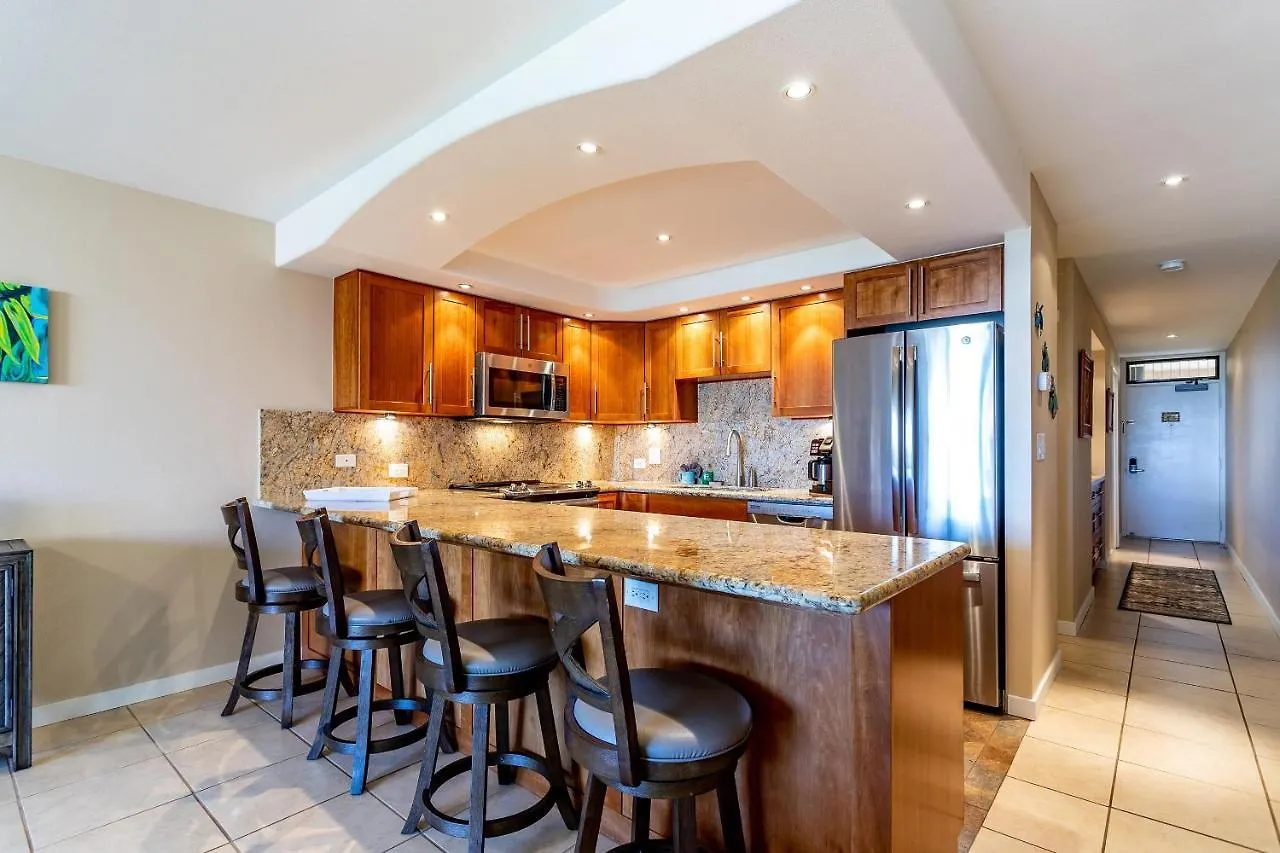 Kamaole Sands 5-303, Contemporary Reno, Ocean View Wailea  Tatil Evi
