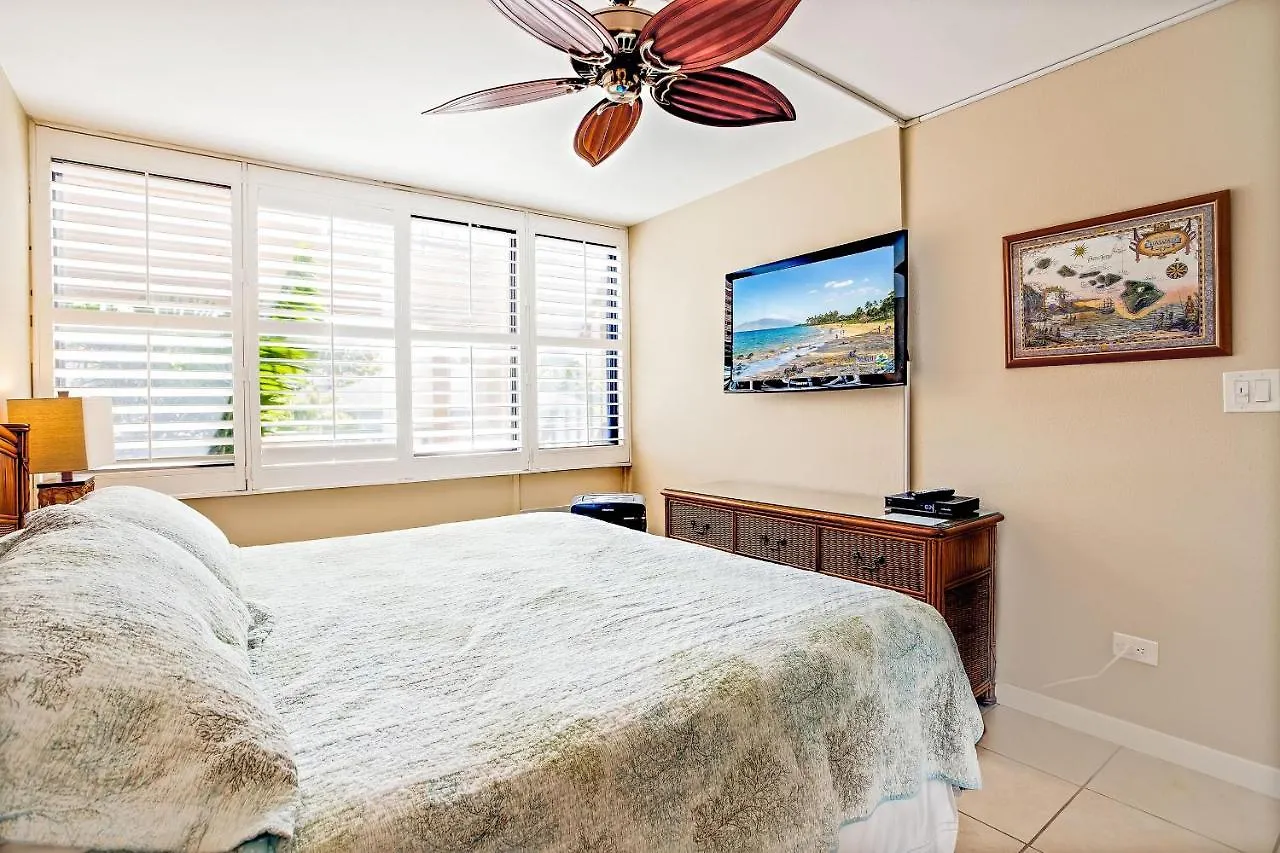Kamaole Sands 5-303, Contemporary Reno, Ocean View Wailea  ABD